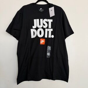 Men’s Nike Sportswear Just Do It T-Shirt Black Size Large